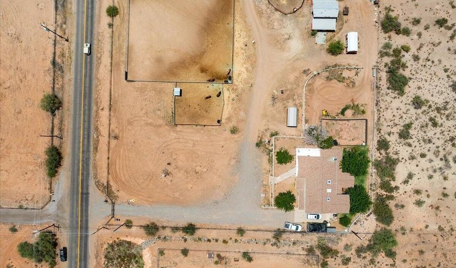 1733 N Arena Del Loma, Camp Verde, AZ 86322 - 4 Beds, 3 Bath