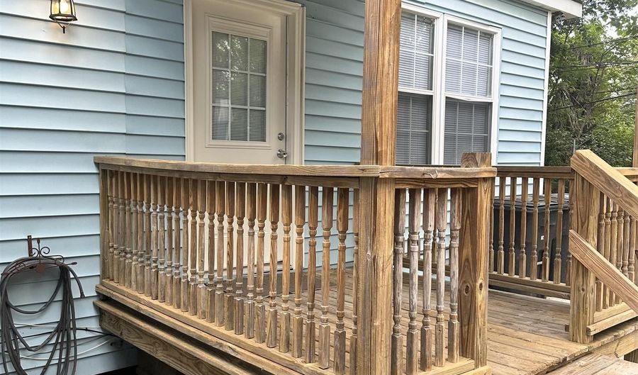 842 Geranium St #B, Baton Rouge, LA 70802 - 2 Beds, 1 Bath