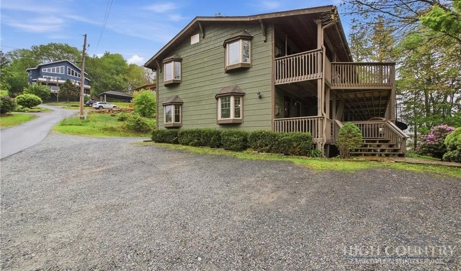 218 Elk Hill Dr 1, Banner Elk, NC 28604 - 2 Beds, 1 Bath