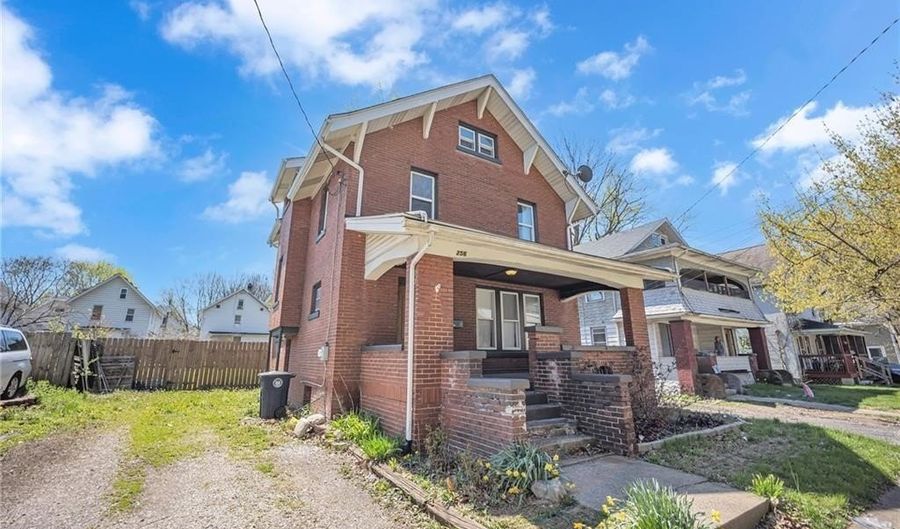 256 E York St, Akron, OH 44310 - 4 Beds, 1 Bath