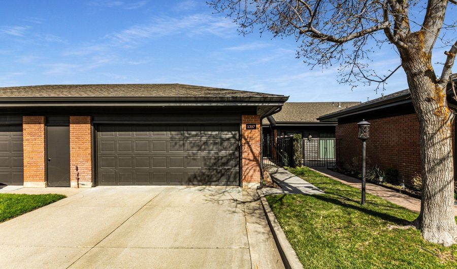 1357 E RIDGEWOOD S, Bountiful, UT 84010 - 3 Beds, 2 Bath