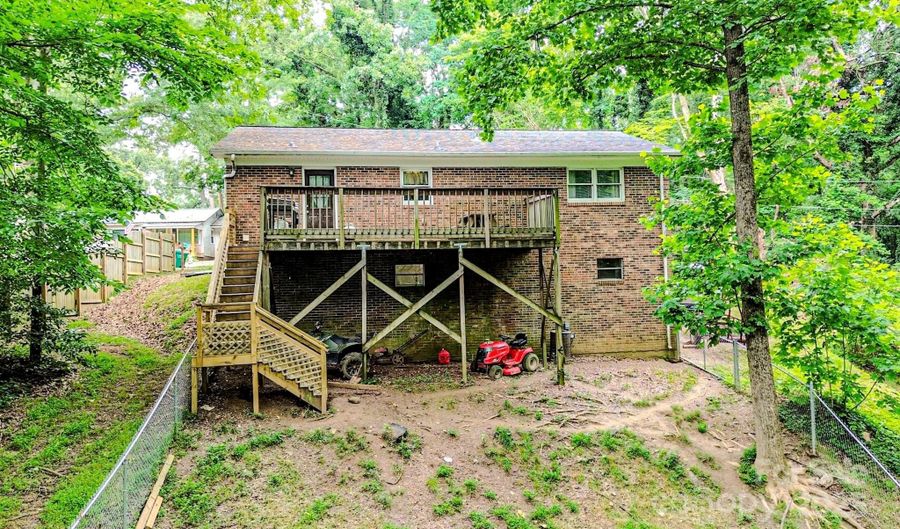 206 Logan Dr, Blacksburg, SC 29702 - 2 Beds, 1 Bath
