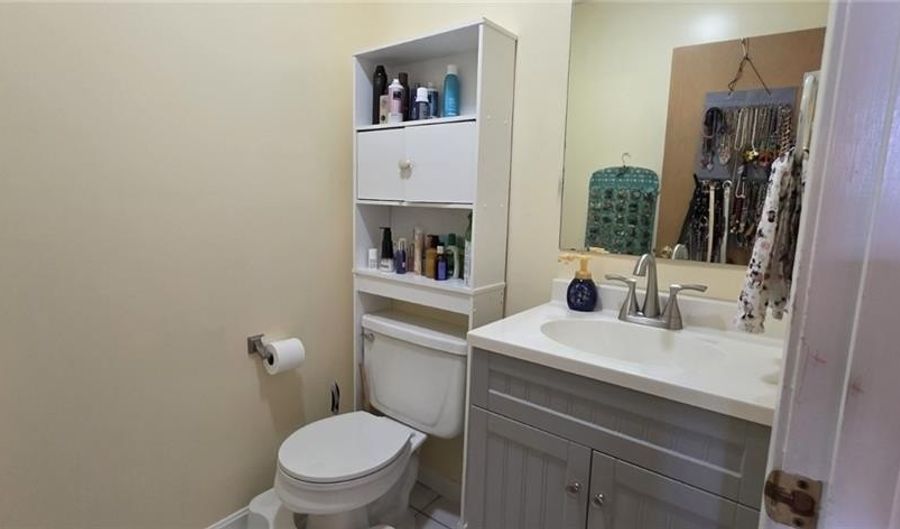 53 Columbus Ave 408, North Providence, RI 02911 - 2 Beds, 2 Bath