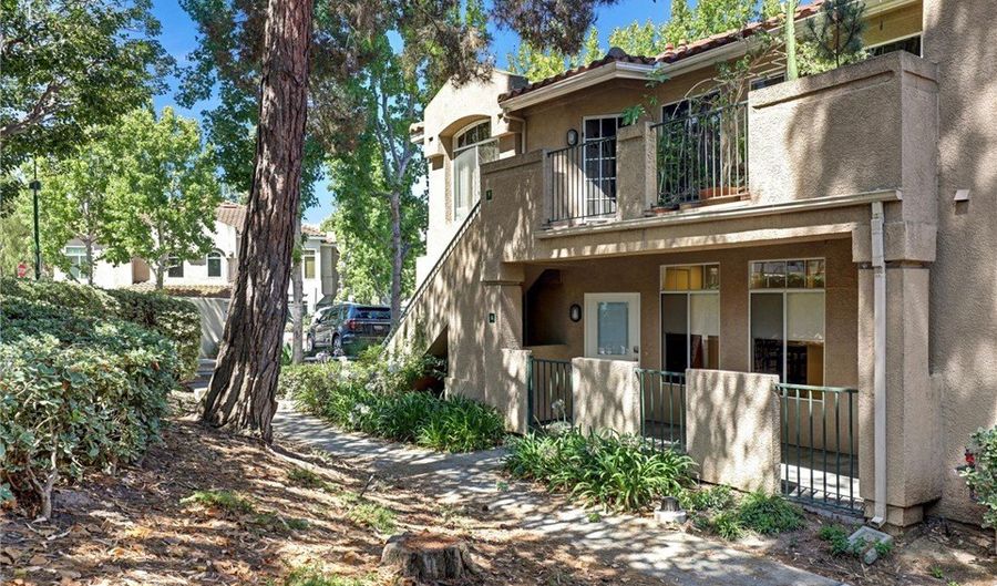 5 Cinnamon Teal, Aliso Viejo, CA 92656 - 2 Beds, 2 Bath