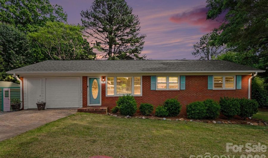 79 Walnut St, Badin, NC 28009 - 3 Beds, 2 Bath