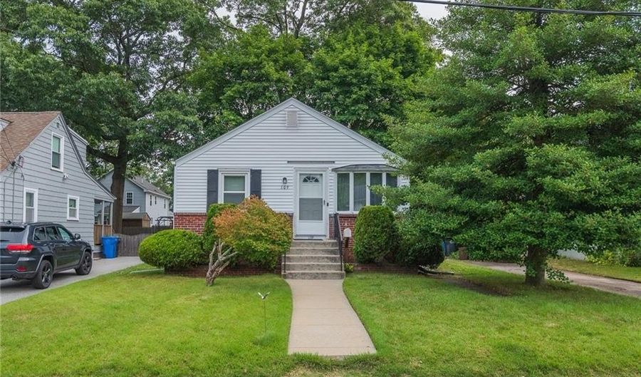109 Fordson Ave, Cranston, RI 02910 - 3 Beds, 1 Bath