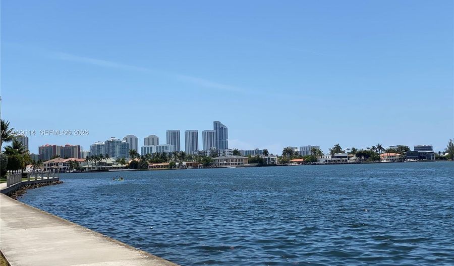 2920 Point East Dr N611, Aventura, FL 33160 - 1 Beds, 1 Bath