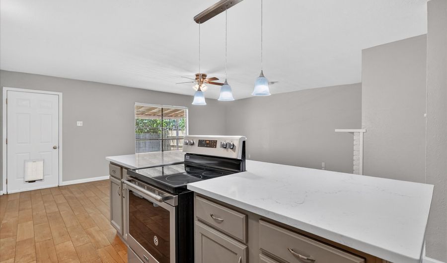 522 Hawthorne Dr, Allen, TX 75002 - 4 Beds, 2 Bath