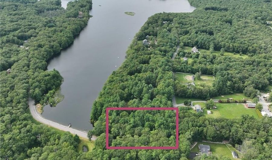 178 Pray Hill Rd, Glocester, RI 02814 - 4 Beds, 2 Bath
