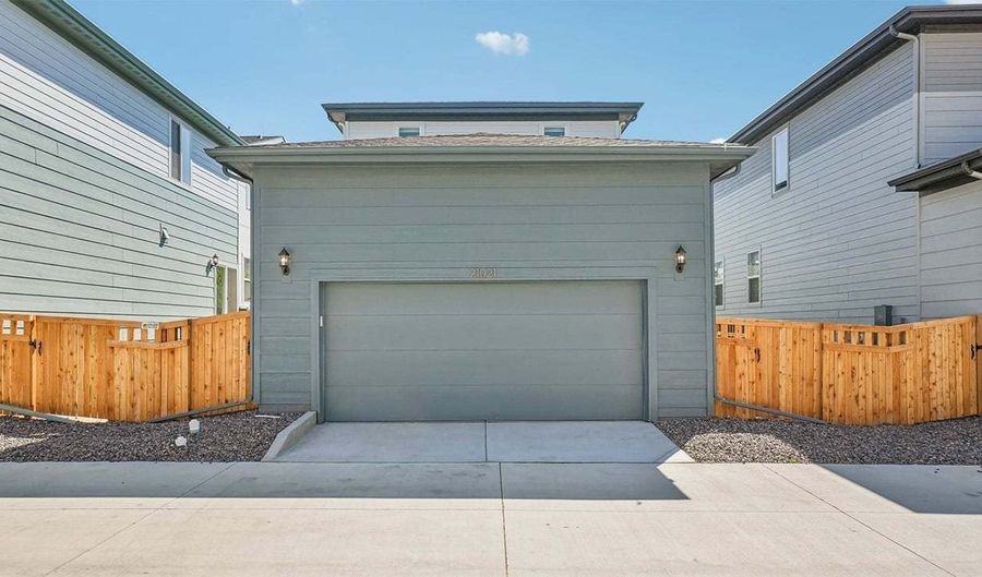 21021 E. 63rd Dr, Aurora, CO 80019 - 3 Beds, 3 Bath