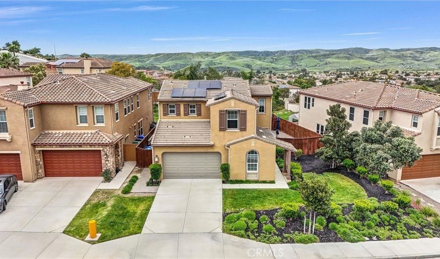 1212 Breakaway Dr, Oceanside, CA 92057 - 4 Beds, 4 Bath