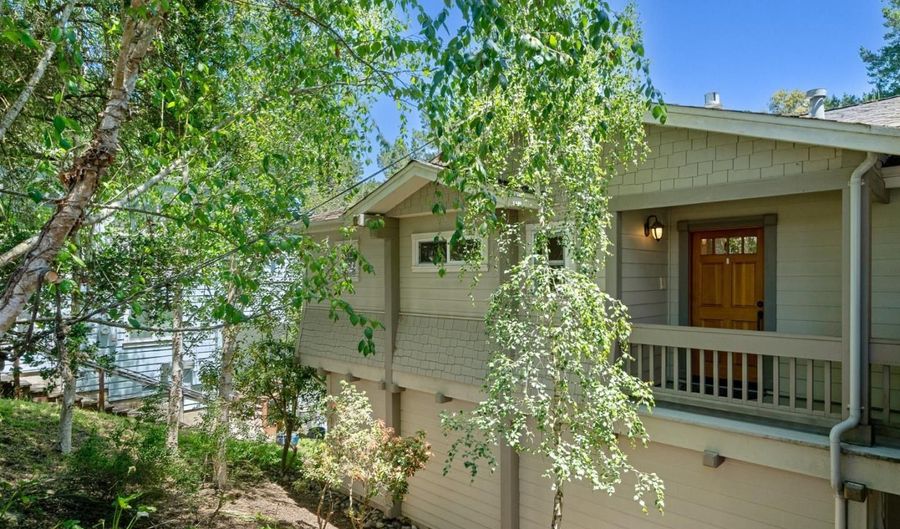562 Cuesta Dr, Aptos, CA 95003 - 3 Beds, 3 Bath