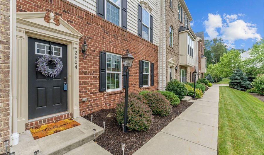 2804 Pointe View Dr, Adams Twp., PA 16046 - 3 Beds, 3 Bath