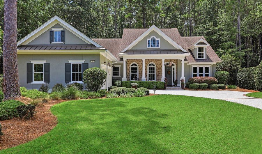 35 Catamaran Ln, Bluffton, SC 29909 - 3 Beds, 3 Bath