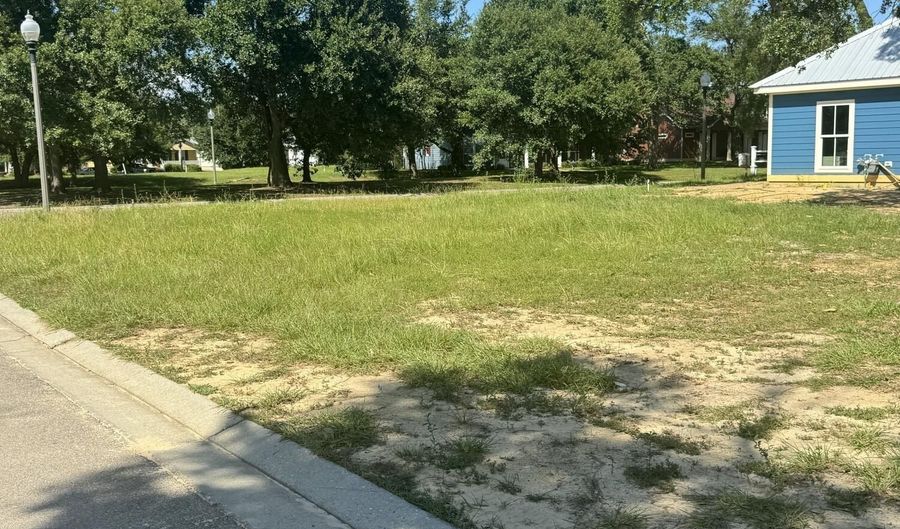 513 Thomas Shields Blvd, Bay St. Louis, MS 39520 - 0 Beds, 0 Bath