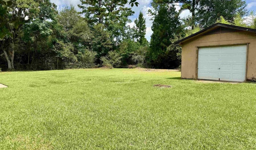 614 Hutchinson Ave, Bay Minette, AL 36507 - 3 Beds, 2 Bath