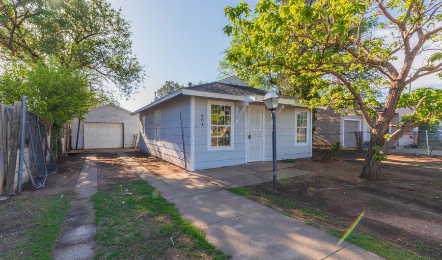 904 N Hayes St, Amarillo, TX 79107 - 2 Beds, 1 Bath