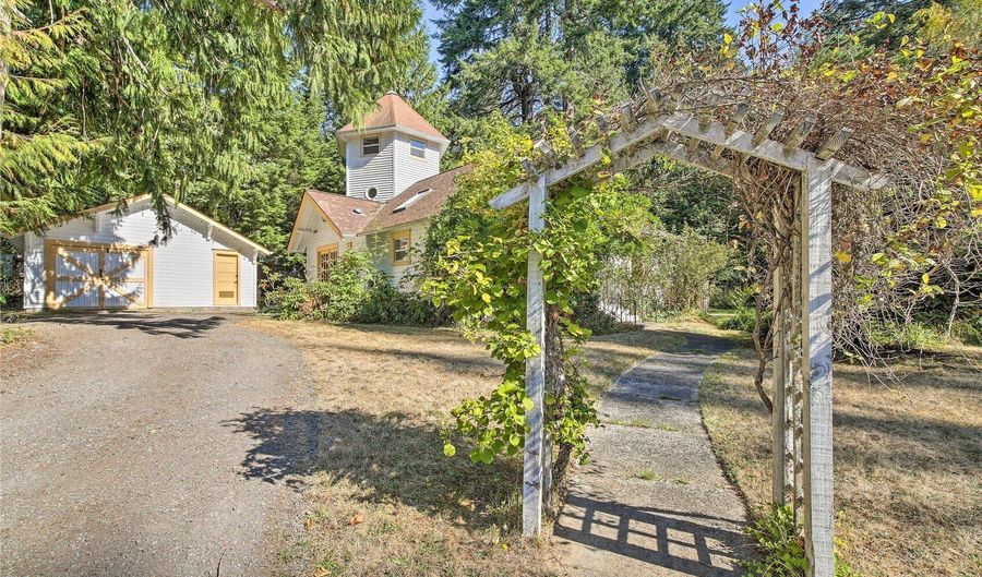 33823 SR 706 E 1, Ashford, WA 98304 - 2 Beds, 2 Bath