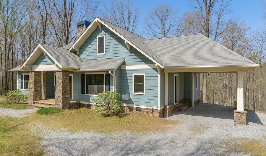 2473 Highland Gap Rd, Scaly Mountain, NC 28775 - 3 Beds, 4 Bath
