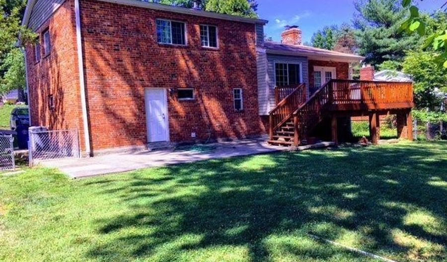 7821 CAYUGA Ave, Bethesda, MD 20817 - 4 Beds, 3 Bath