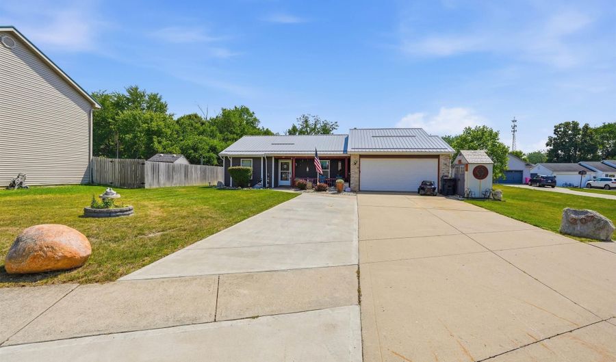 207 Vice Blvd, Avilla, IN 46710 - 4 Beds, 2 Bath