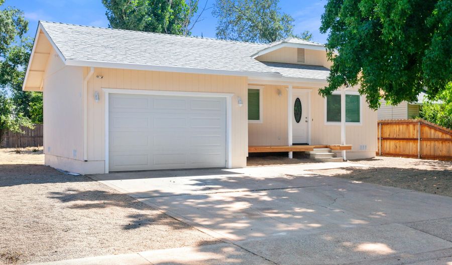 2445 Toyon St, Anderson, CA 96007 - 3 Beds, 2 Bath