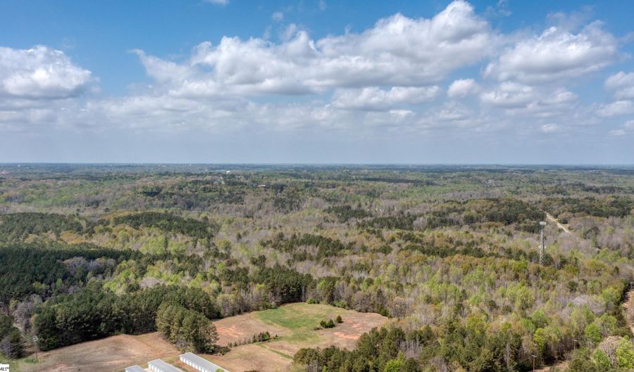 102 Hawk Ridge Rd, Anderson, SC 29621 - 3 Beds, 2 Bath