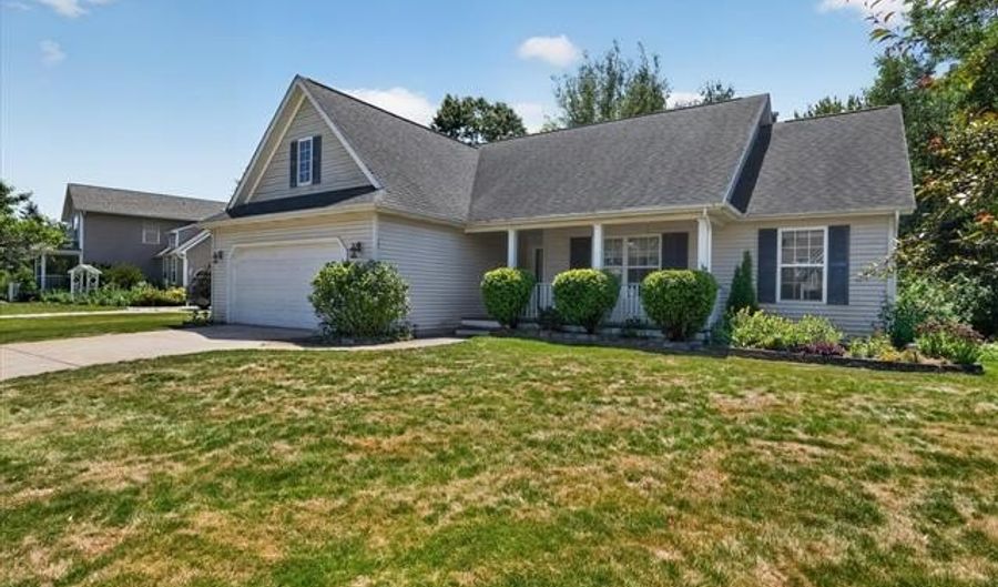 9161 Pine Walk Pass, Argentine, MI 48451 - 3 Beds, 3 Bath