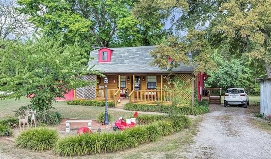 37001 US Hwy 70, Bennington, OK 74723 - 2 Beds, 2 Bath