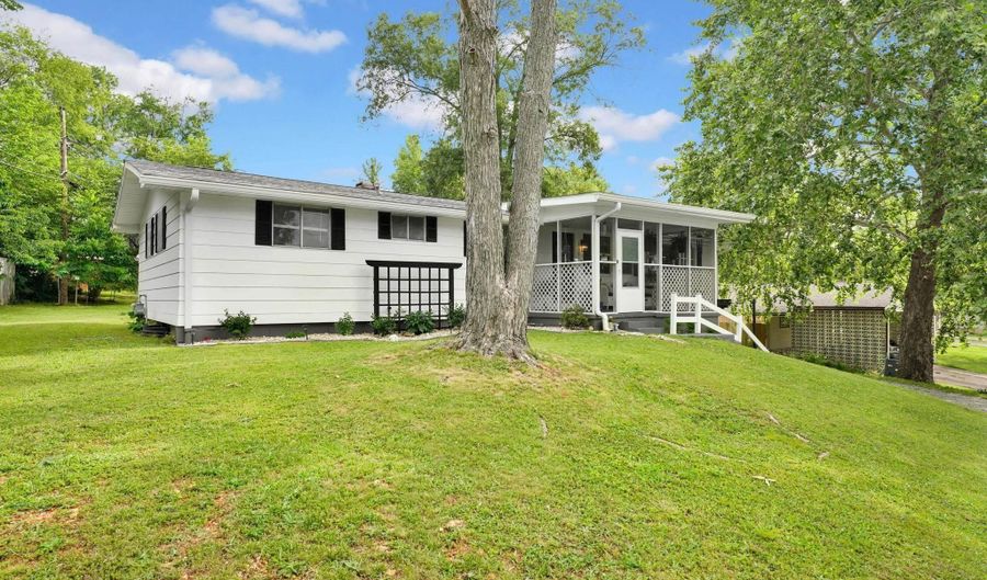 3101 29th St, Bedford, IN 47421 - 3 Beds, 2 Bath