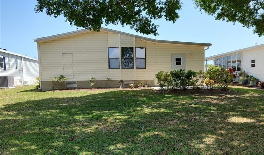 451 Papaya Cir, Barefoot Bay, FL 32976 - 2 Beds, 2 Bath