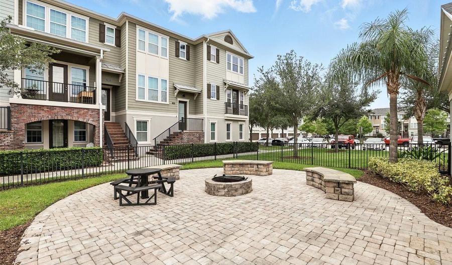 439 WINDMILL PALM Cir, Altamonte Springs, FL 32701 - 3 Beds, 4 Bath