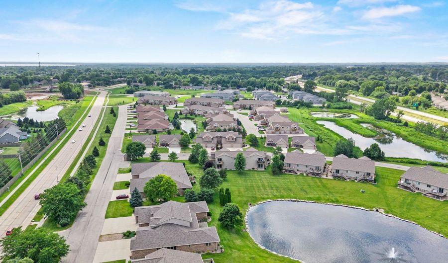 2362 PLANK Cir UNIT D, Appleton, WI 54915 - 3 Beds, 2 Bath