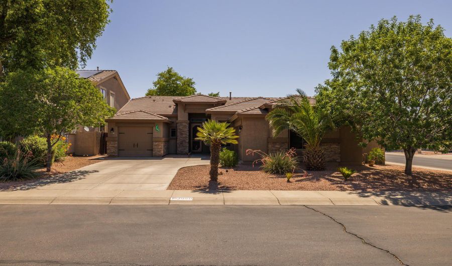 2990 N PEARL Ct, Casa Grande, AZ 85122 - 3 Beds, 2 Bath