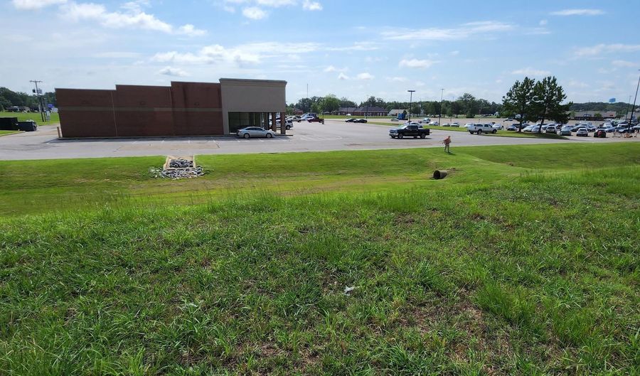 Parker Drive lot 2, Booneville, MS 38829 - 0 Beds, 0 Bath