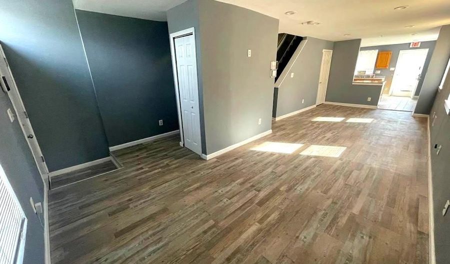 2133 W MULBERRY St, Baltimore, MD 21223 - 2 Beds, 2 Bath