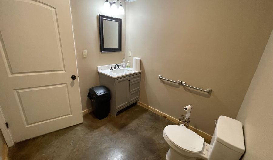 1291 NE Field Lark Ln, Brookhaven, MS 39601 - 1 Beds, 2 Bath