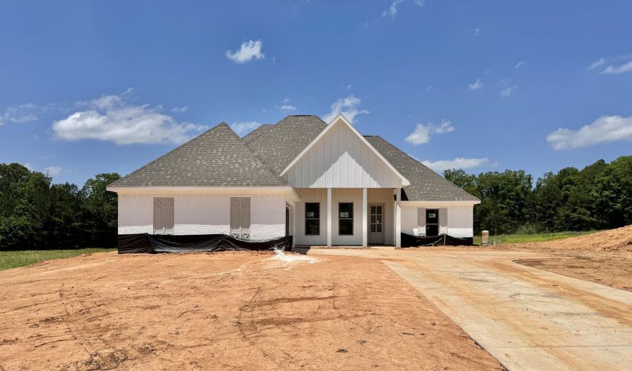 984 Mullican Rd, Florence, MS 39073 - 3 Beds, 2 Bath