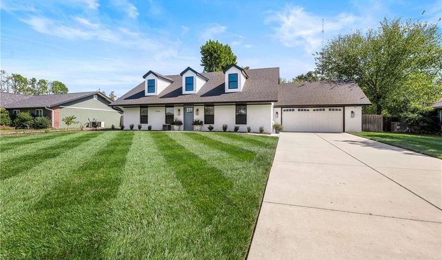 1004 Robin Haven Dr, Bentonville, AR 72712 - 4 Beds, 3 Bath