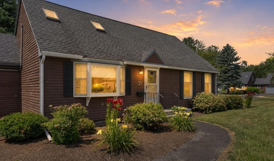 2 Cortland Cir, Bangor, ME 04401 - 3 Beds, 2 Bath