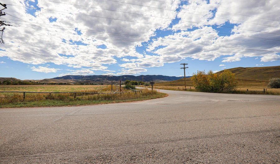 183 185 Rd, Big Horn, WY 82833 - 3 Beds, 2 Bath