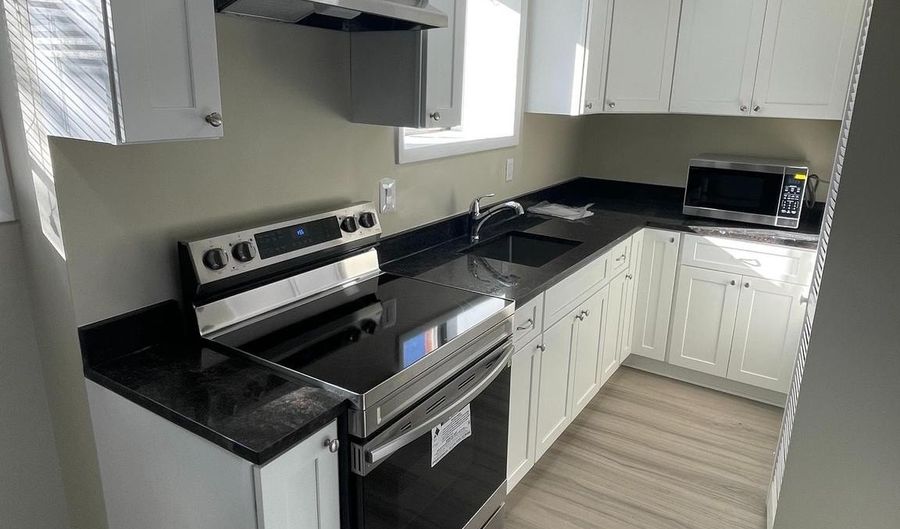 510 S FILLMORE St 1, Arlington, VA 22204 - 2 Beds, 1 Bath
