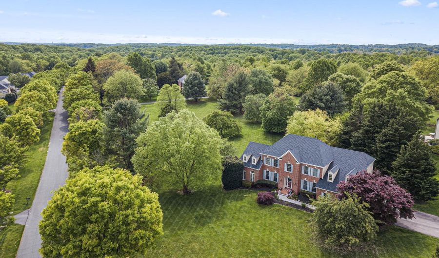 17400 AVENLEIGH Dr, Ashton, MD 20861 - 5 Beds, 5 Bath