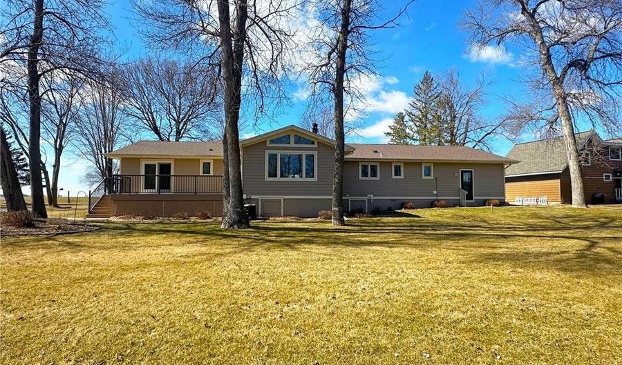 8142 State Highway 24 NW, Annandale, MN 55302 - 3 Beds, 3 Bath
