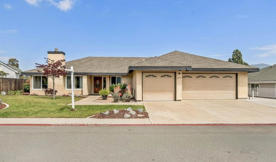 2611 Ledgetop Pl, Spring Valley, CA 91977 - 4 Beds, 2 Bath