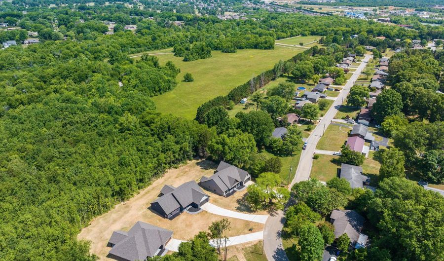 1030 N Linden Dr, Alcoa, TN 37701 - 3 Beds, 2 Bath