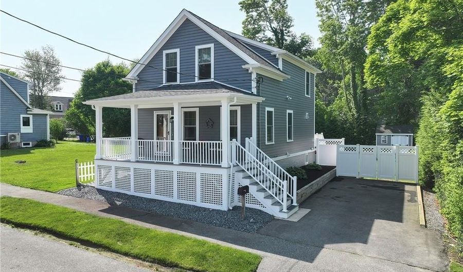 48 Garfield Ave, Bristol, RI 02809 - 3 Beds, 2 Bath