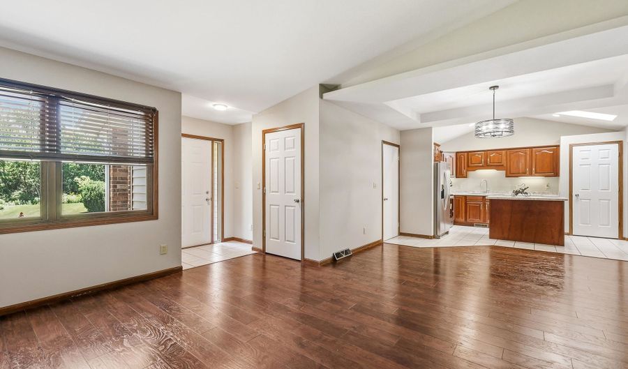 2205 Trenton Rd, Asbury, IA 52002 - 2 Beds, 2 Bath