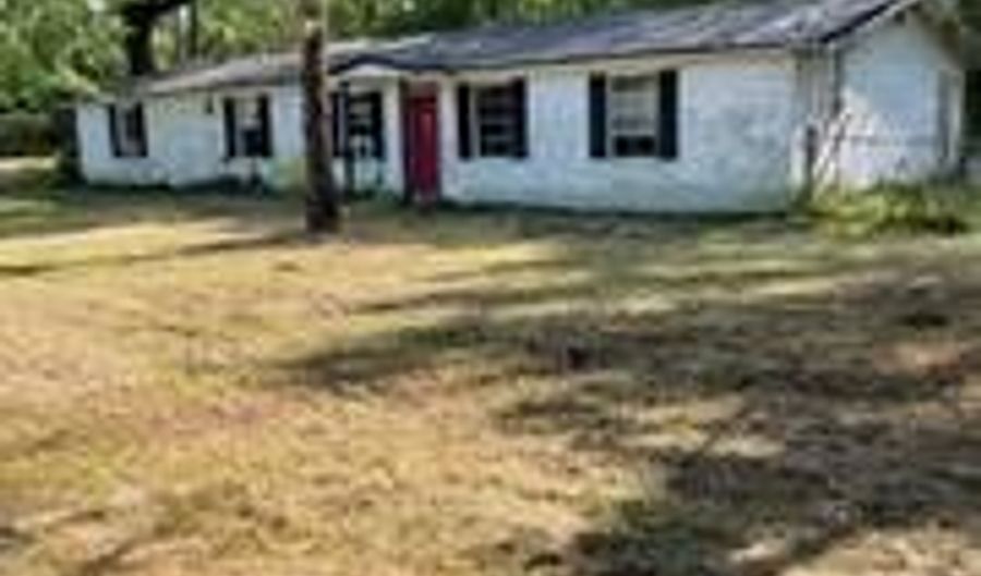 235 Broadway Dr, Wagarville, AL 36585 - 3 Beds, 1 Bath