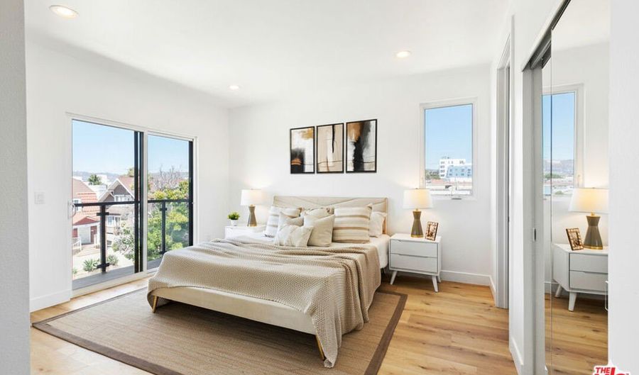 542 N Serrano Ave, Los Angeles, CA 90004 - 4 Beds, 4 Bath